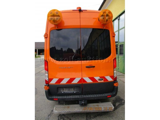 Ford Transit Doka Kastenwagen, allrad, defekt, gebraucht: Ansicht von hinten