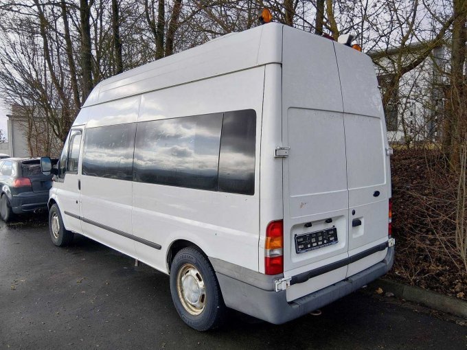 Ansicht von schräg hinten Fahrerseite