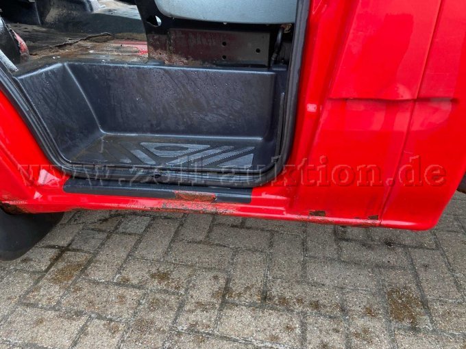 Einstieg Fahrerseite, Lackschäden