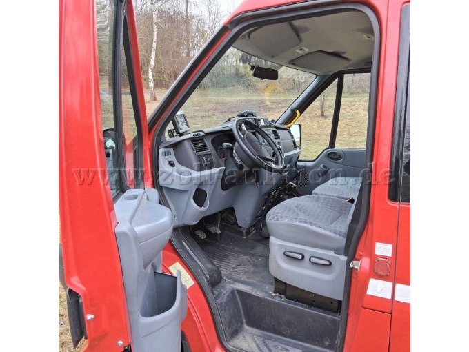 1 Ford Transit FT 350 L Trend – brandweerwagen – 9 zitplaatsen – 103 kW – 56.118 km – foto 9 – kavel bij Zoll-Auktion, Bad Lauchstädt, Goethestadt