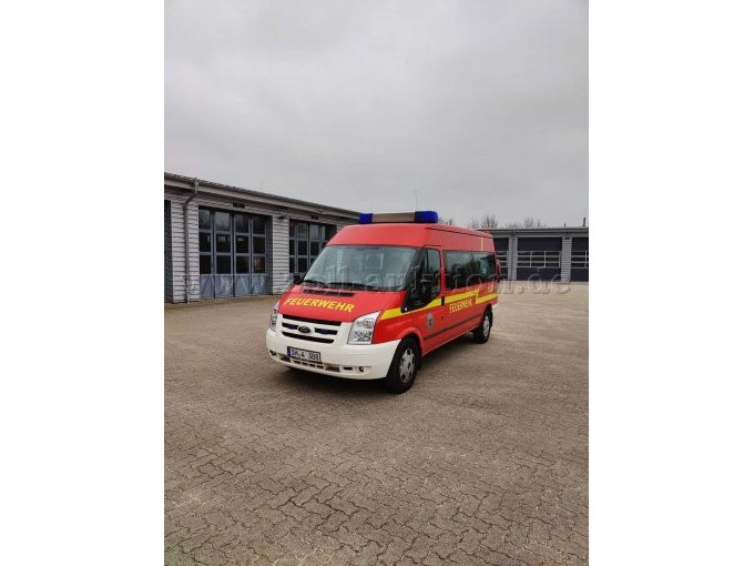 Feuerwehr-Mannschaftstransporter