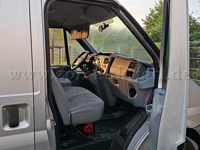 1 Ford Transit bestelwagen, niet rijklaar – foto 5 – kavel bij Zoll-Auktion, Dortmund