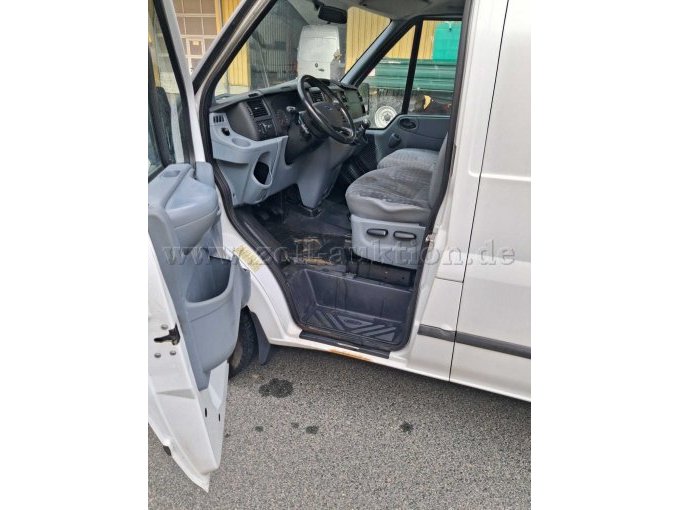 Türeinstieg Fahrerseite
(Schweller Rost)