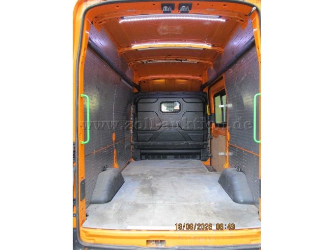 Ford Transit Kastenwagen, allrad, defekt, gebraucht: Ansicht Laderaum