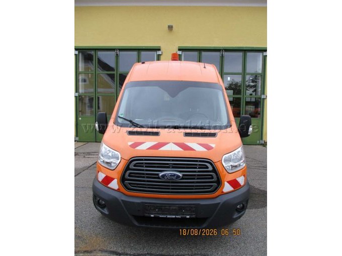 Ford Transit Kastenwagen, allrad, defekt, gebraucht: Ansicht von vorne
