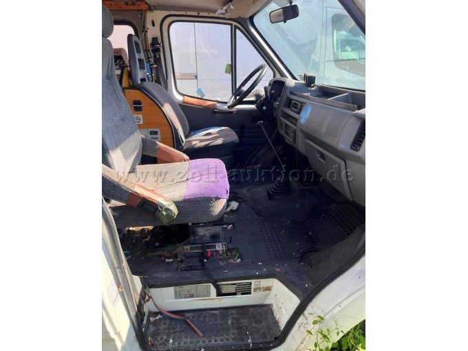 1 Ford Transit L Wohnmobil / Unfall- & Bastlerfahrzeug – foto 7 – kavel bij Zoll-Auktion, Wandlitz