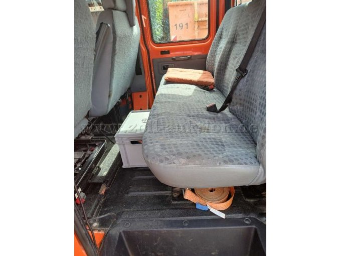 1 Ford Transit Pritsche fahrtüchtig – foto 5 – kavel bij Zoll-Auktion, Grasbrunn