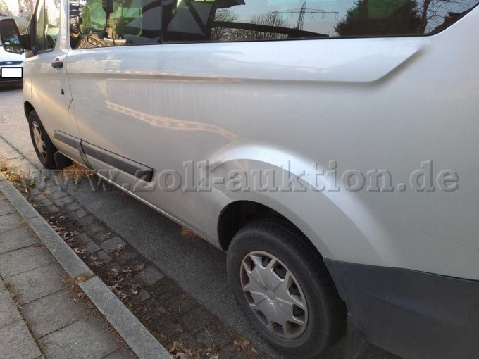 Seitenwand hinten links deformiert Lackschaden