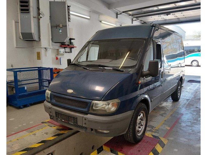 Ansicht von schräg vorne Fahrerseite