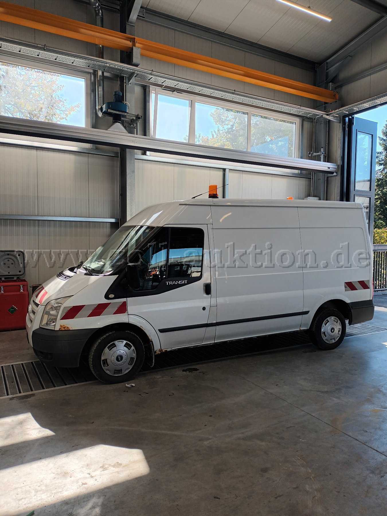 1 Ford Transit Tourneo фургон - не на ходу