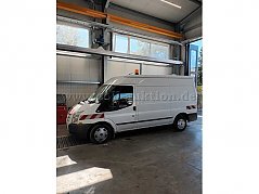 Fahrzeug links
