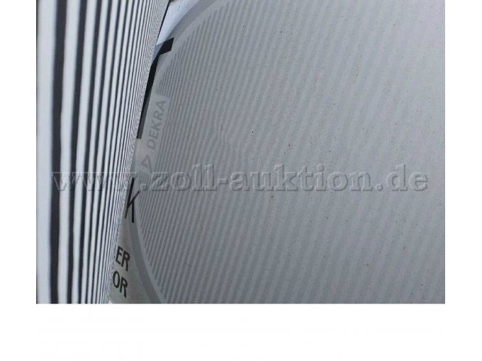 Seitenwand links deformiert