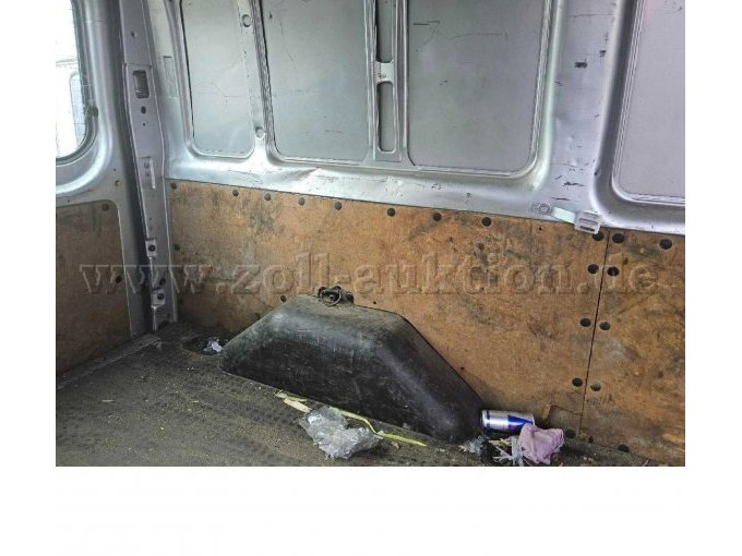 Seitenwand innen links