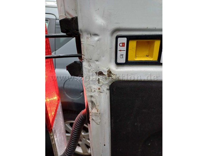 Ford Transit - Schaden hinten links innen