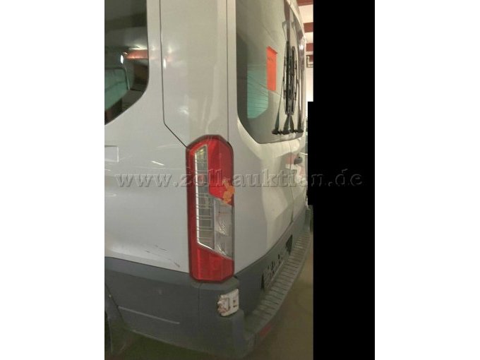 Schaden Kotflügel und Heckleuchte