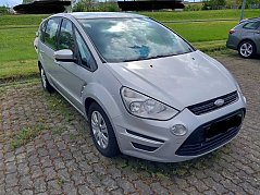 Ansicht von schräg vorne Beifahrerseite