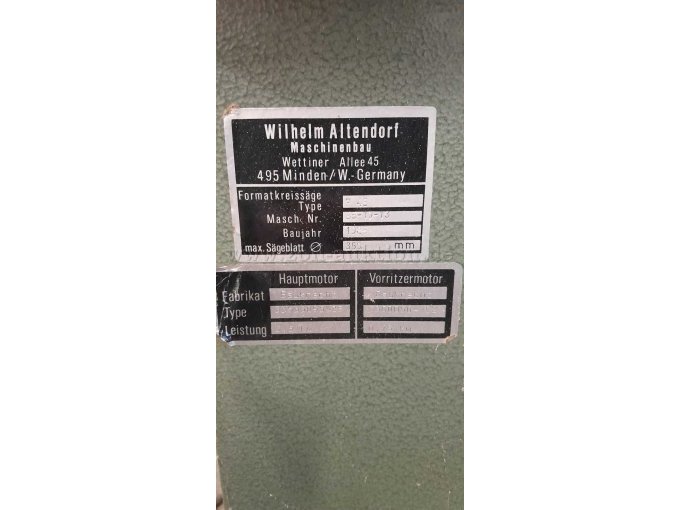 Typenschilder Gesamtansicht