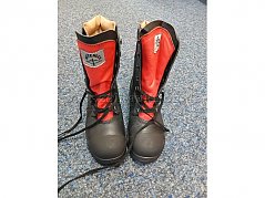 Frontansicht Forstarbeiterstiefel 1
