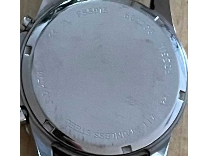 Fossil FS5915 Herren Uhr (Vergrößerung der Rückseite) mit Herstellerangaben