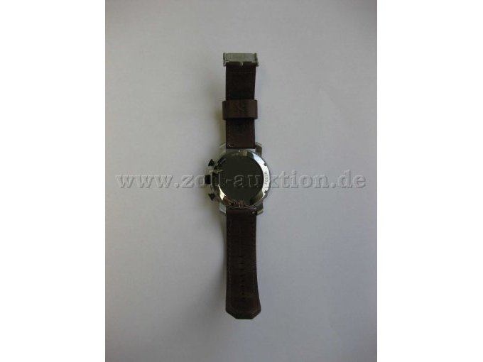 Uhr von hinten