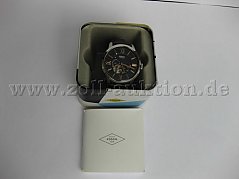 Uhr in der Verpackung