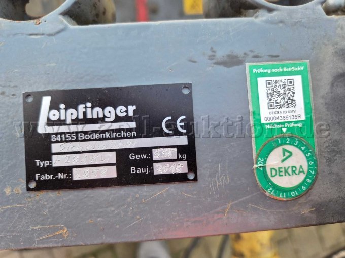 Typenschild mit CE Kennzeichnung