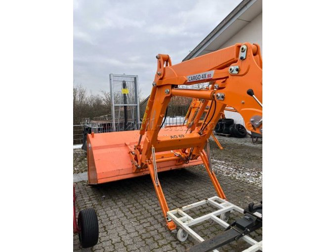 Fendt Frontlader mit Schaufel - Rückansicht