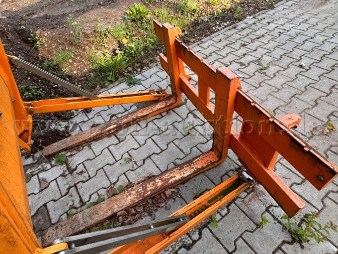 1 voorlader met universele schep en palletvork – foto 2 – kavel bij Zoll-Auktion, Heroldsbach