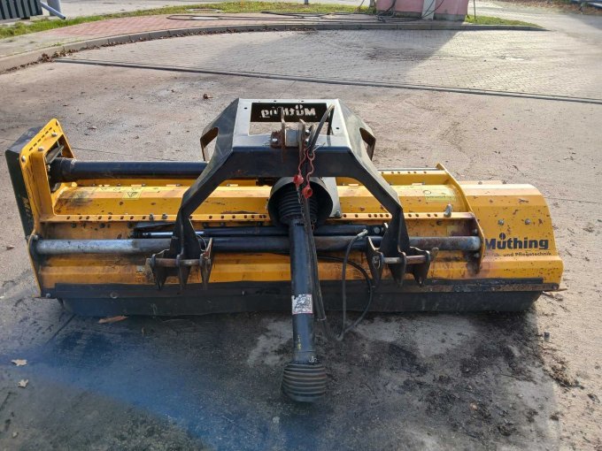 Rücfront mit Gelenkwelle