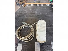 Fronansicht Fußpedal