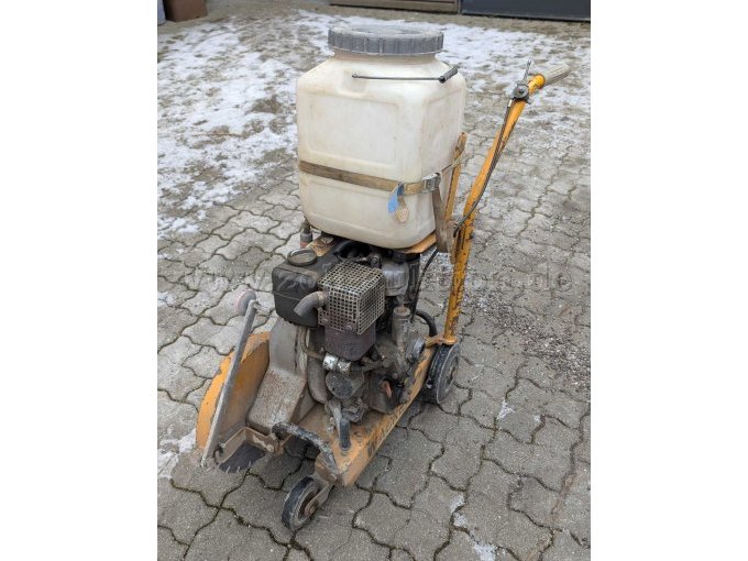 Vorne links