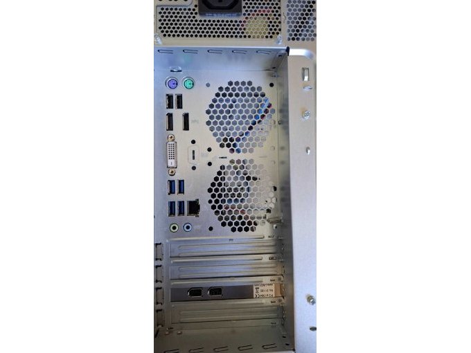 1 Fujitsu Esprimo P 758/E94+ 8 GB, tweedehands – foto 2 – kavel bij Zoll-Auktion, Bad Düben