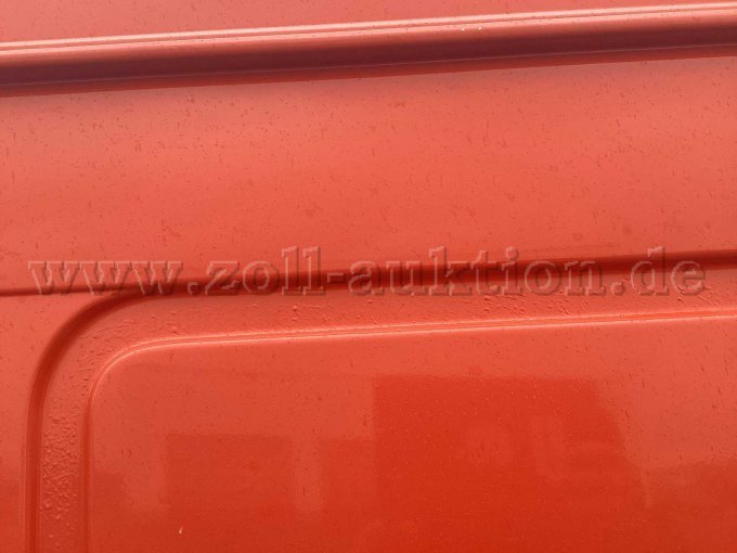 Lackschaden Seitenverkleidung links