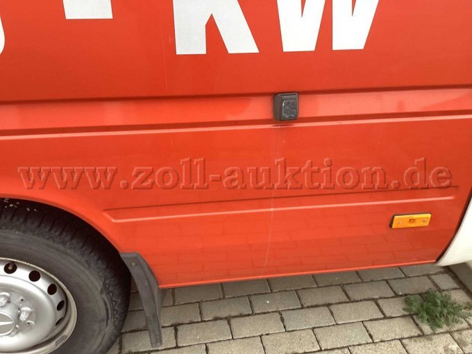 Verschmutzung / Lackschaden an linker Heckseite