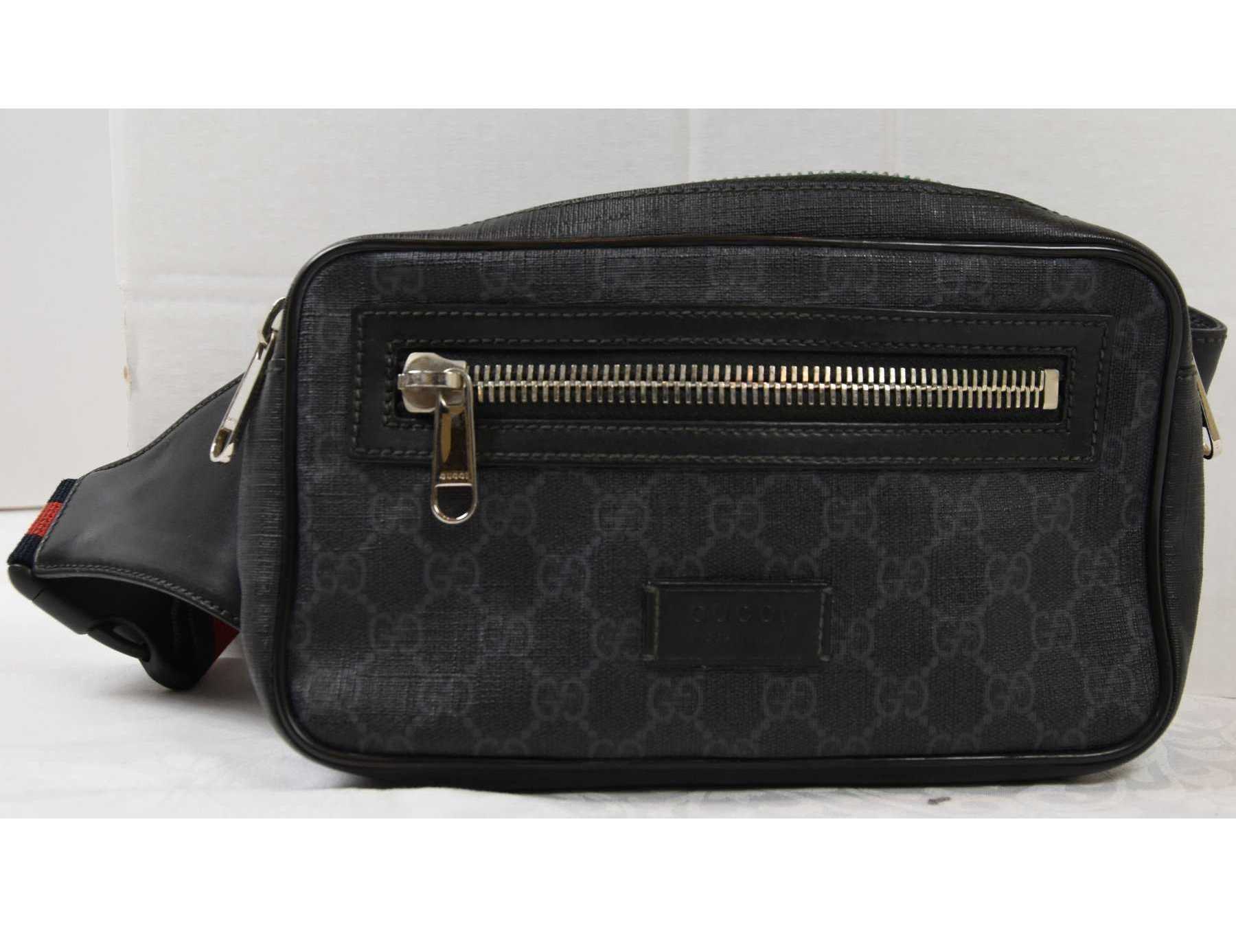 1 Gürteltasche „Gucci“ Modell: GG Supreme - Sicht auf die Vorderseite