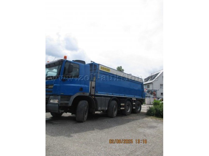 LKW, blau, Ansicht seitlich, rechts