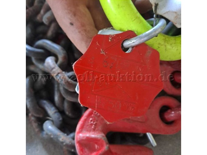 Das dazu gehörige Kennzeichenschild