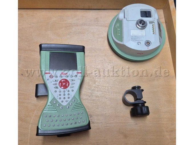 GNSS-Empfänger, GNSS-Controller und Lotstabklemme.