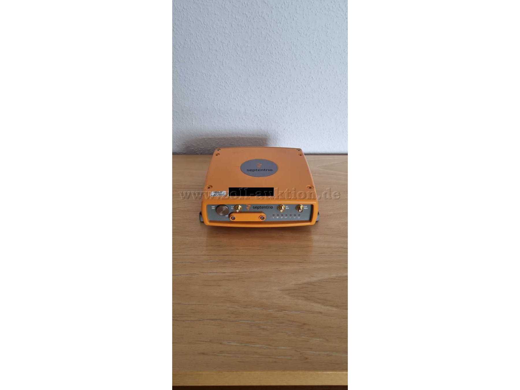 Frontansicht GNSS Empfaenger