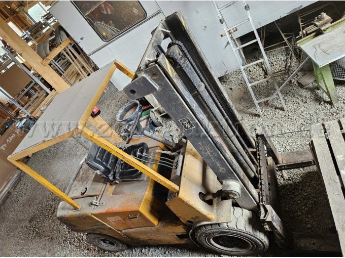 Stapler seitlich vorn