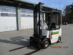 Gabelstapler vorne links