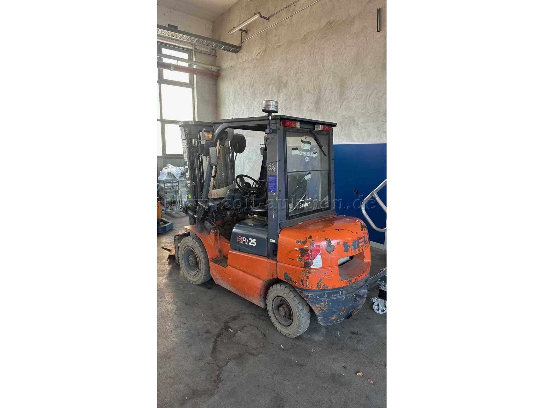 Seitliche Ansicht ohne Tür