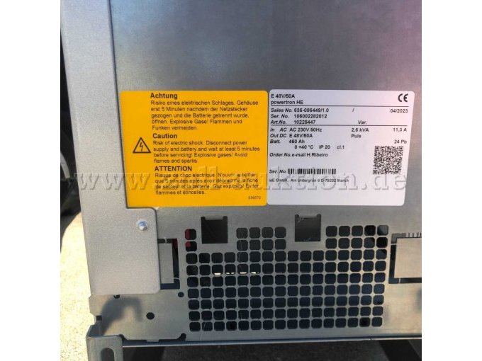 Ladegerät Typenschild