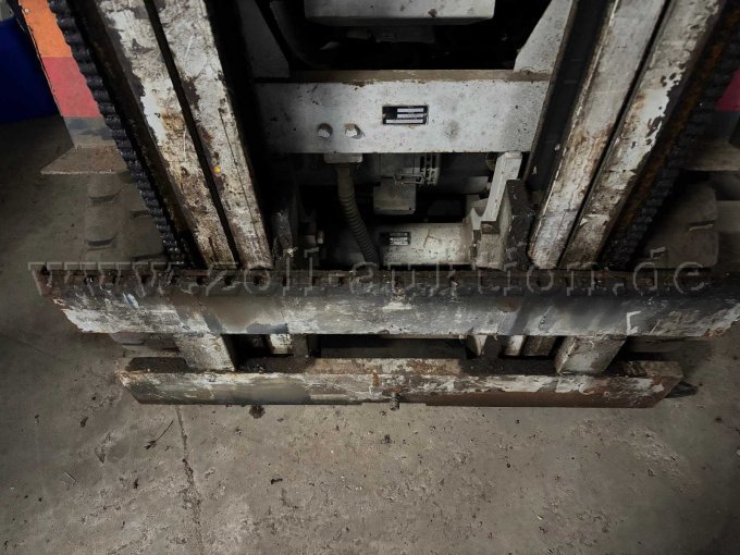 Gabelstapler E3-15 N
unterer Mast