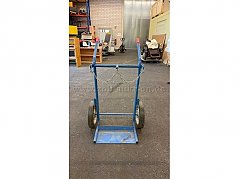 Gasflaschenwagen von vorne