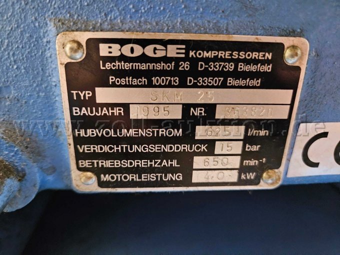 Leistungsschild mit Kennzahlen