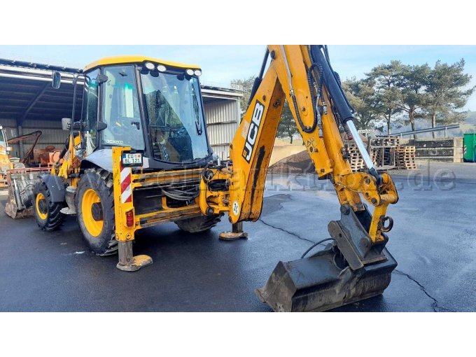 gebrauchter Baggerlader JCB Bild 2