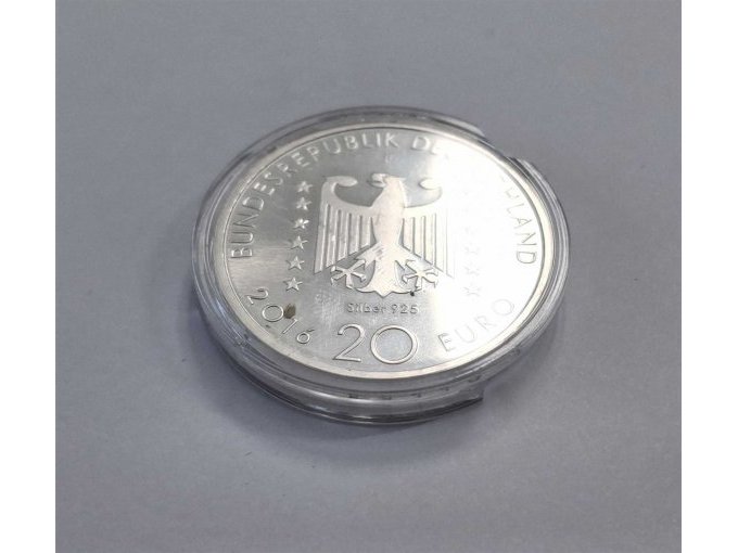 Münze in Münztasche