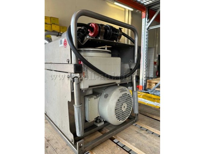 Rückansicht, keine Beschädigungen.