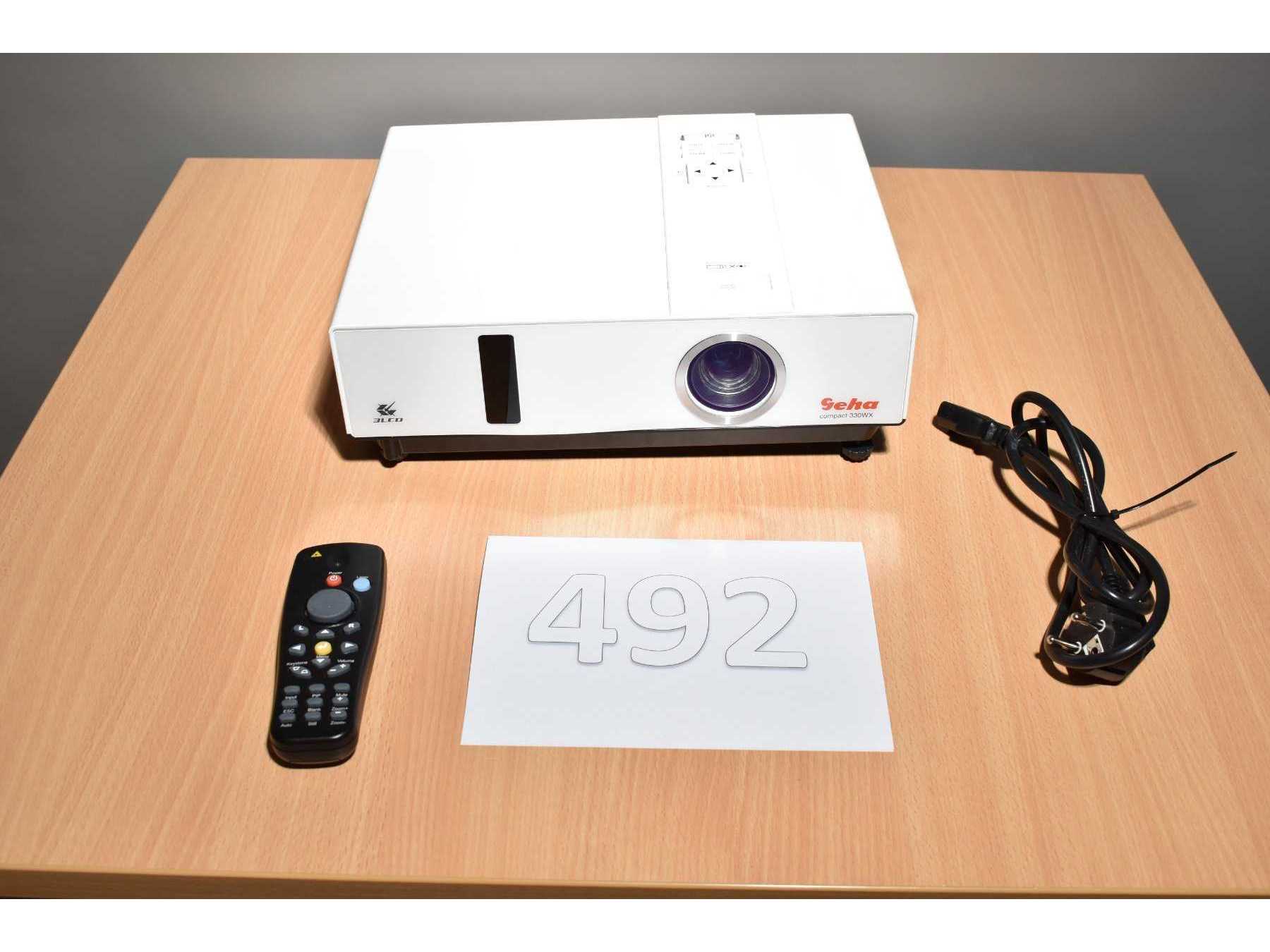 Geha compact 330WX Beamer
Gesamtansicht